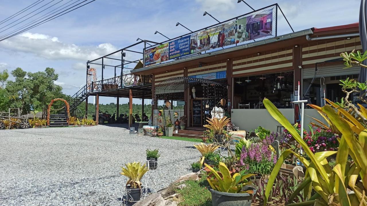 Touch The Wind Hotell Chaiyaphum Exteriör bild